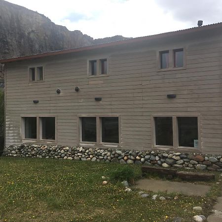 Albergue Aylen-Aike El Chaltén Exterior foto